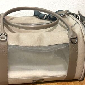 Maxbone Global Citizen Pet Carrier Bag in Grey